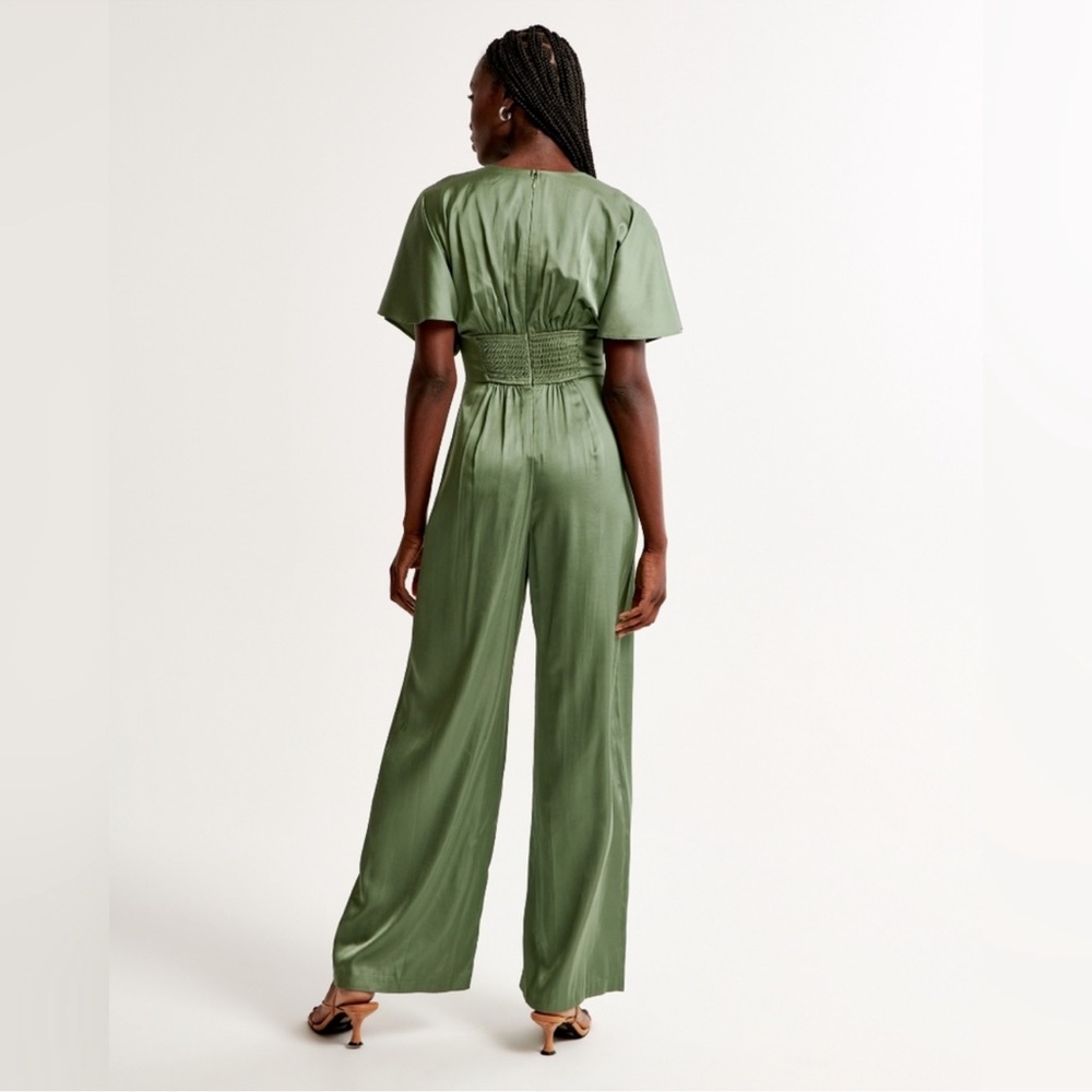 Abercrombie & Fitch Angel Sleeve Satin Jumpsuit XS NWT - Picture 3 of 12